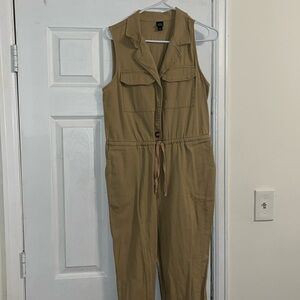 Wild Fable Tan Sleeveless Jumpsuit Size M